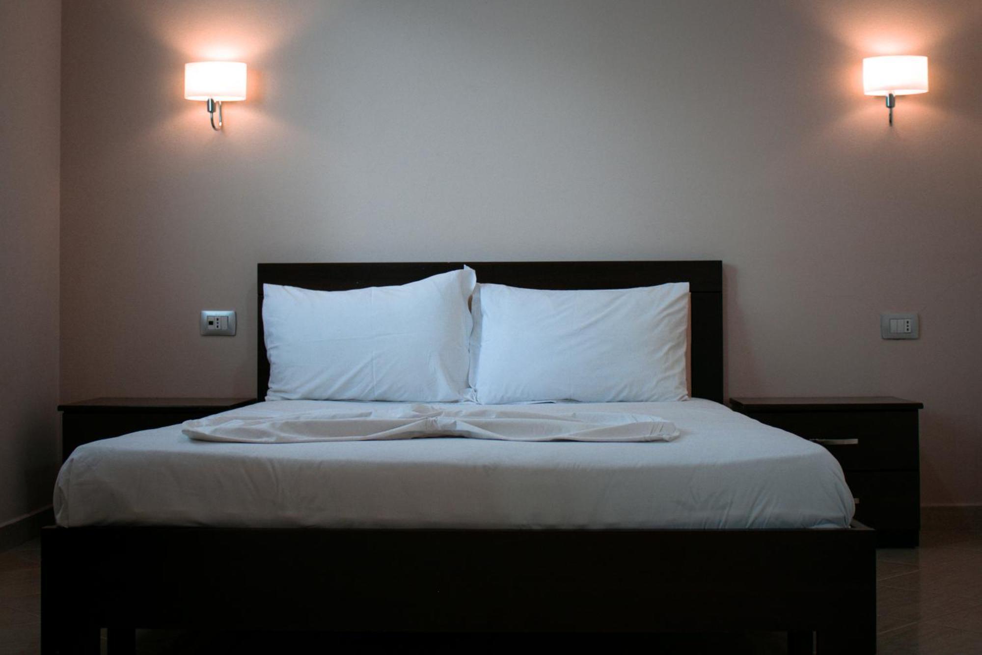 Hotel Fron Saranda Zewnętrze zdjęcie