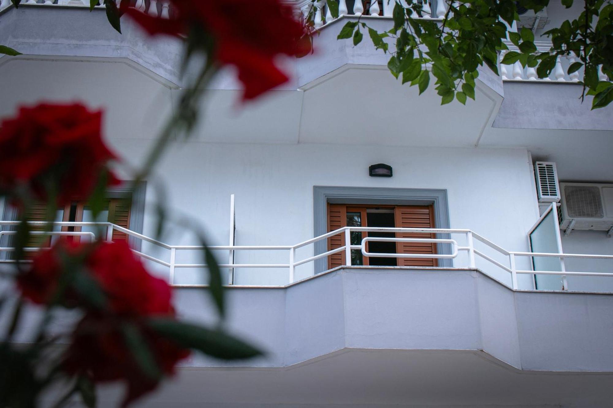 Hotel Fron Saranda Zewnętrze zdjęcie
