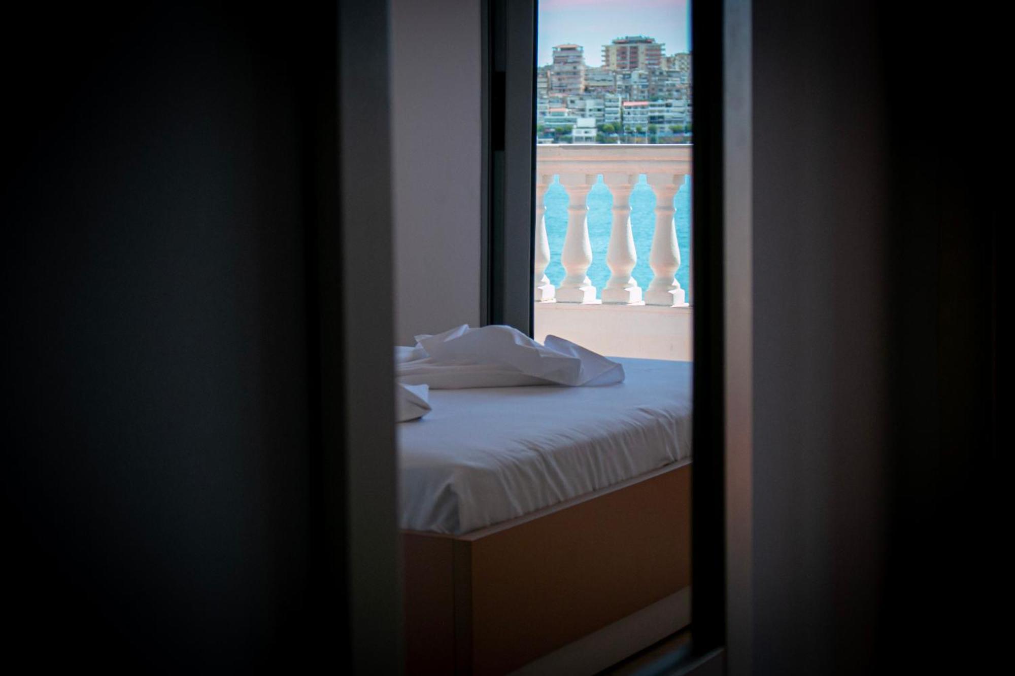 Hotel Fron Saranda Zewnętrze zdjęcie