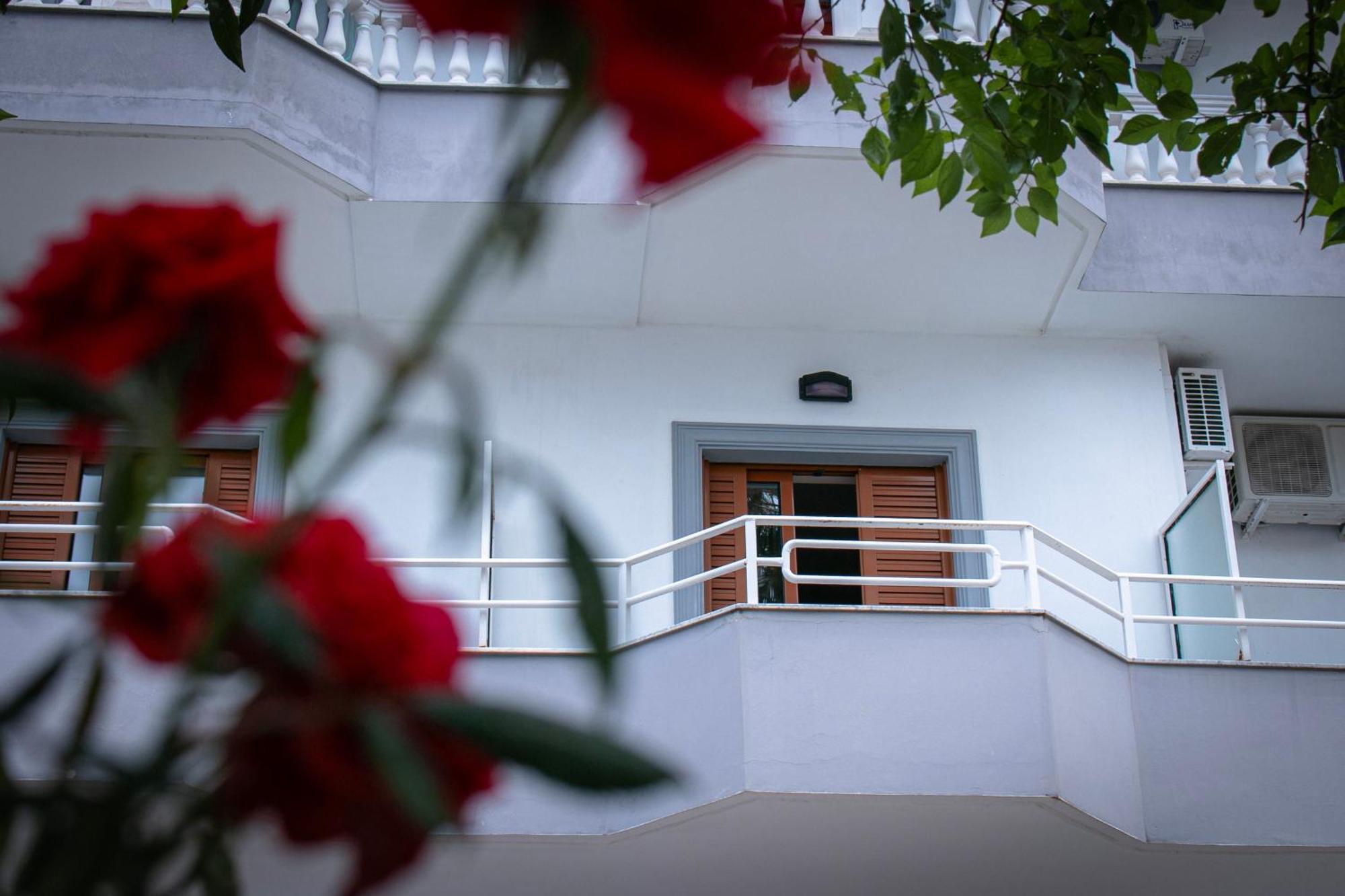 Hotel Fron Saranda Zewnętrze zdjęcie