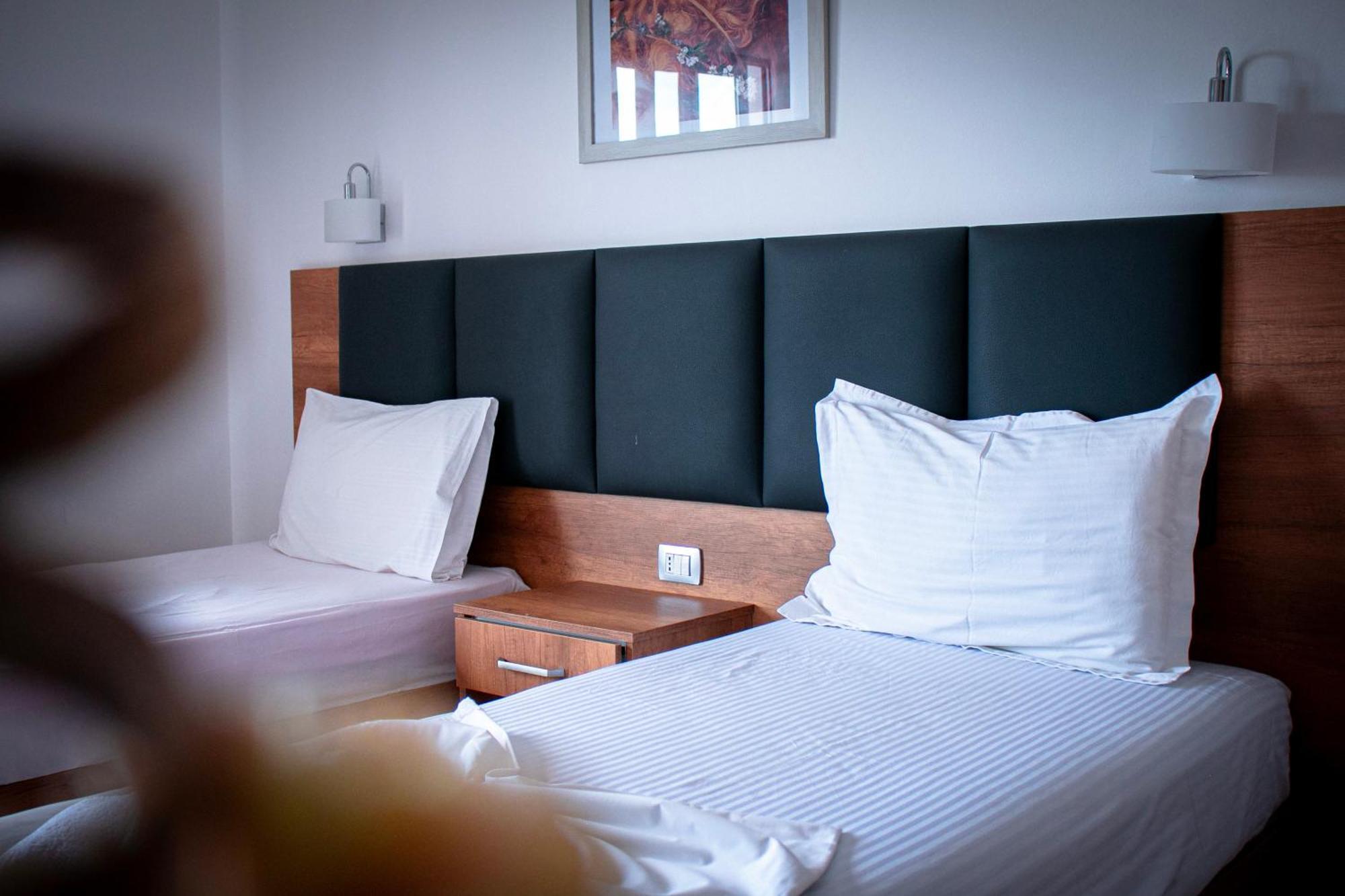 Hotel Fron Saranda Zewnętrze zdjęcie