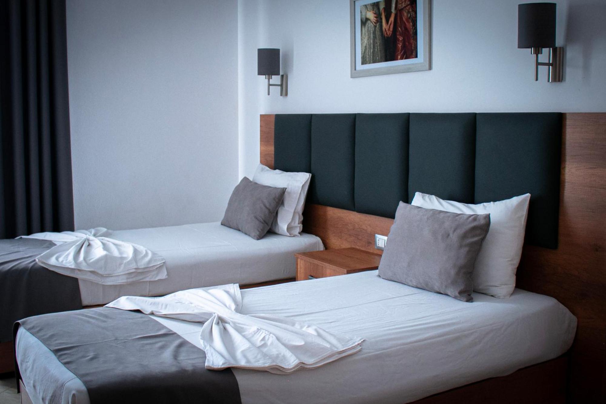 Hotel Fron Saranda Zewnętrze zdjęcie