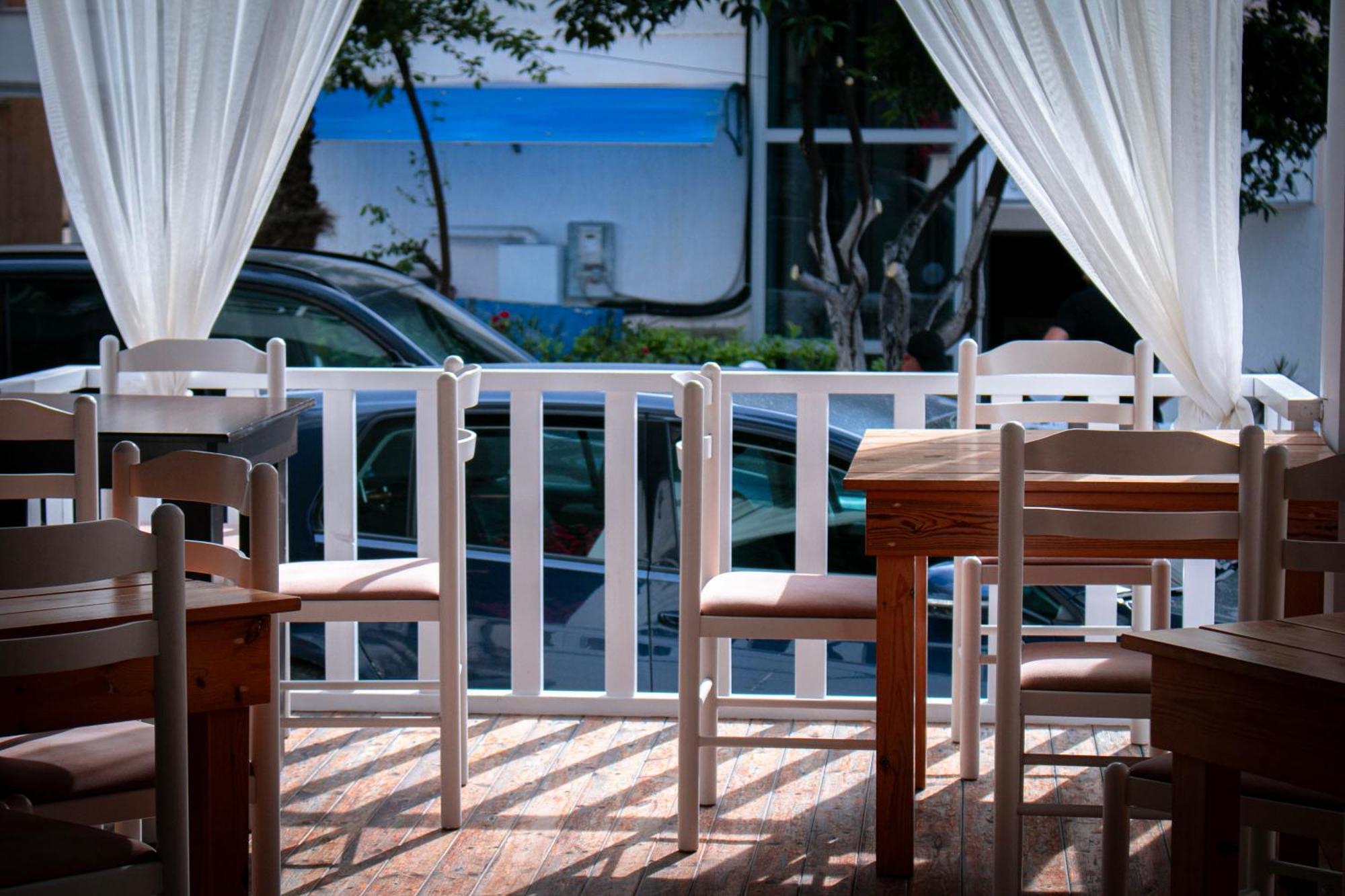 Hotel Fron Saranda Zewnętrze zdjęcie