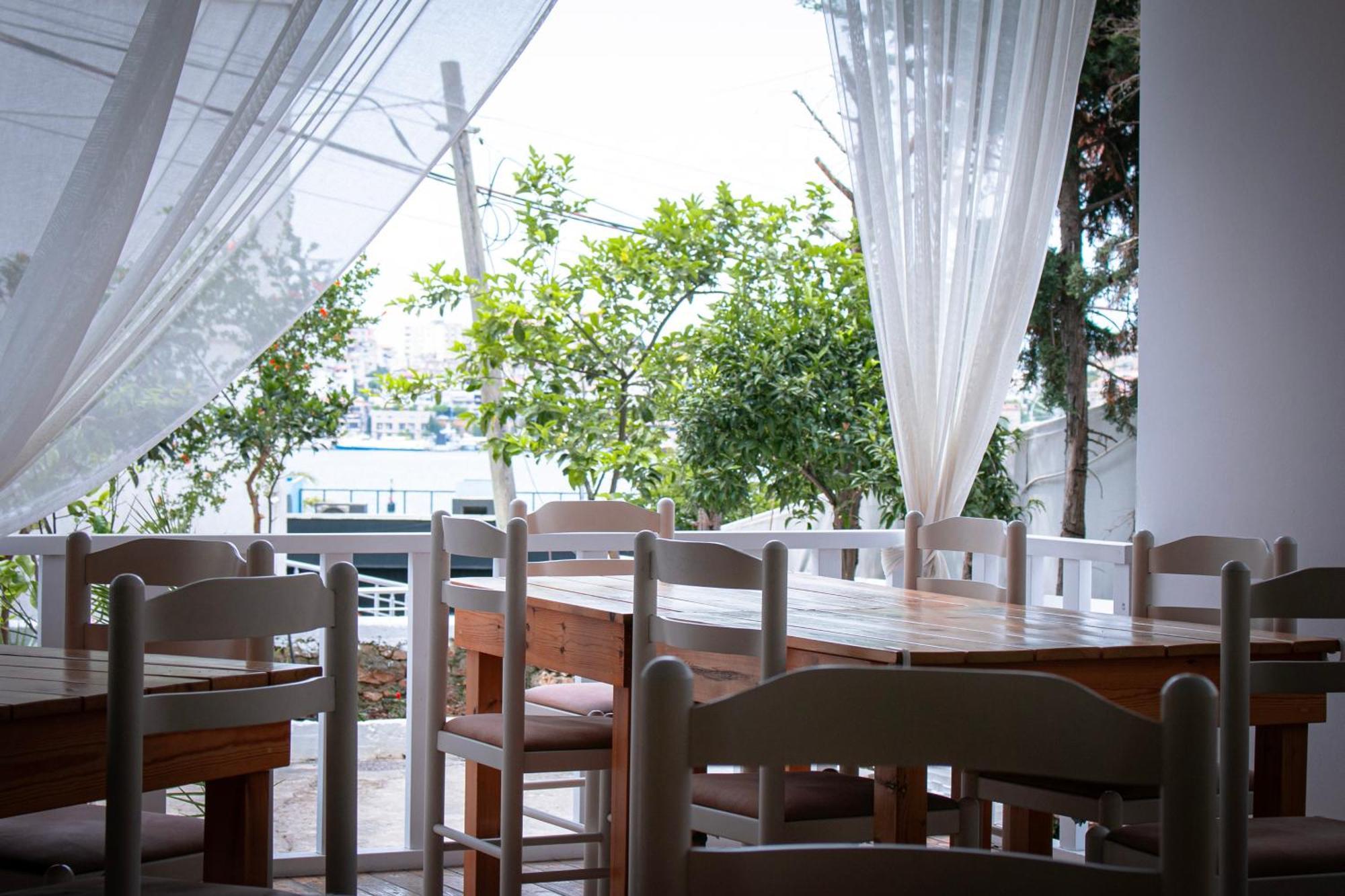 Hotel Fron Saranda Zewnętrze zdjęcie